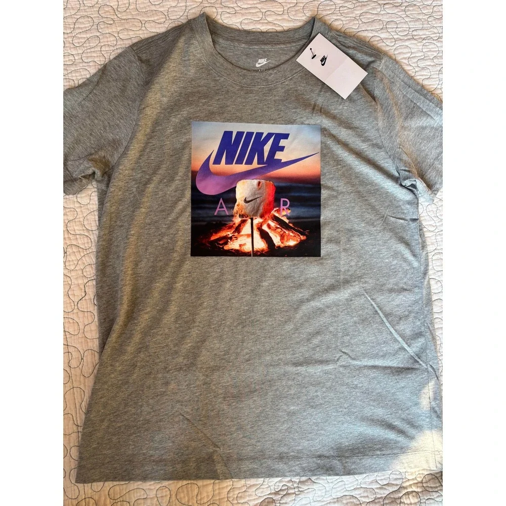 Nike Air Boys XL Grey Campfire Marshmallow Graphic T-Shirt